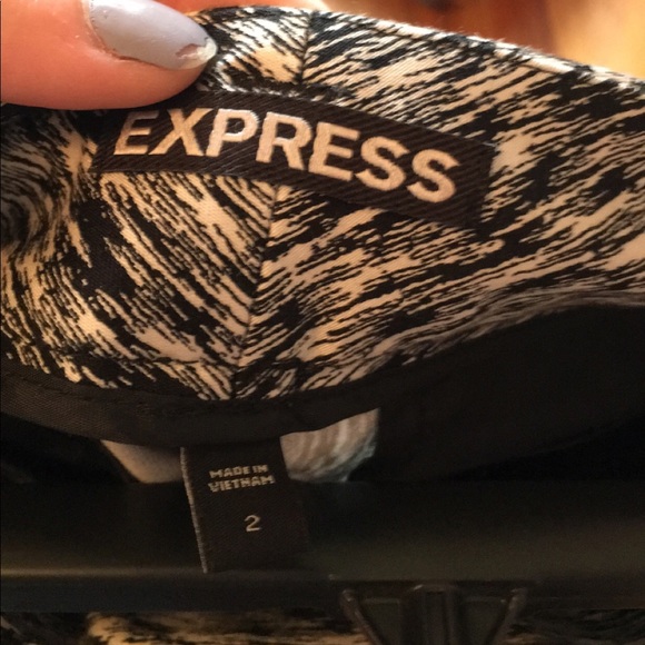 Express shorts - Picture 3 of 3